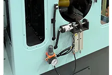 Encoder + rodillos de avance para sincronización de la velocidad de alimentación
